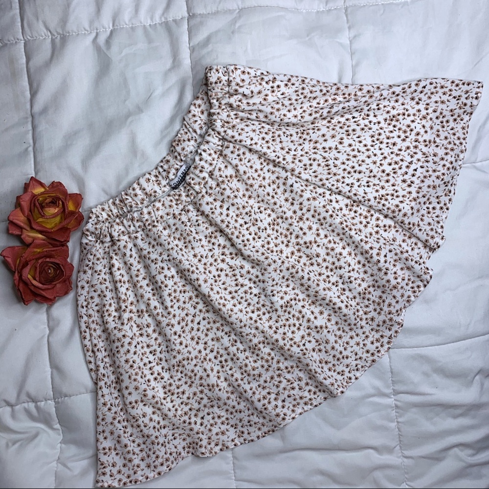 White circle skirt